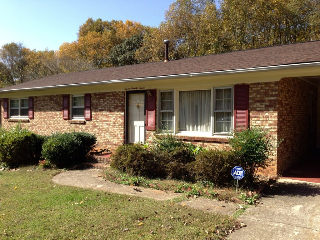 house, brick, front view-196006.jpg